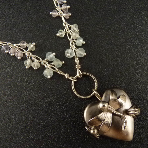 Potůčková vážka..amulet