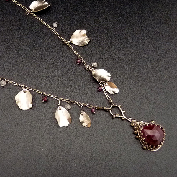 Vůně Damašské růže..amulet