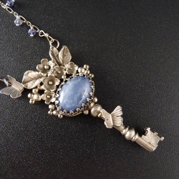 Vzpomínky na Paříž..amulet