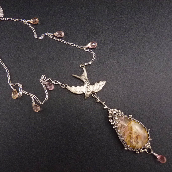 Posel dobrých zpráv..amulet