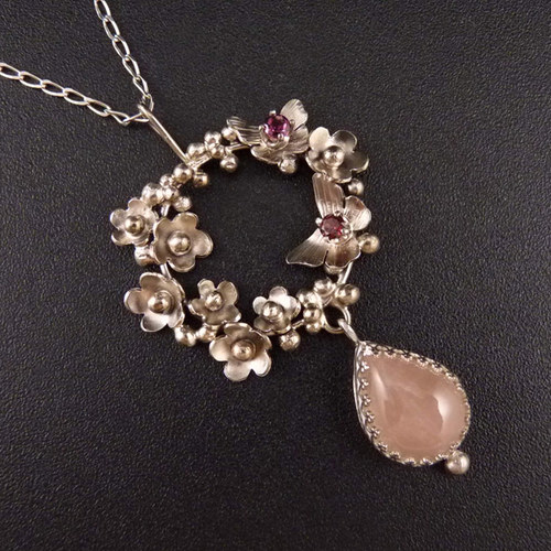 Pomněnkový věneček..amulet