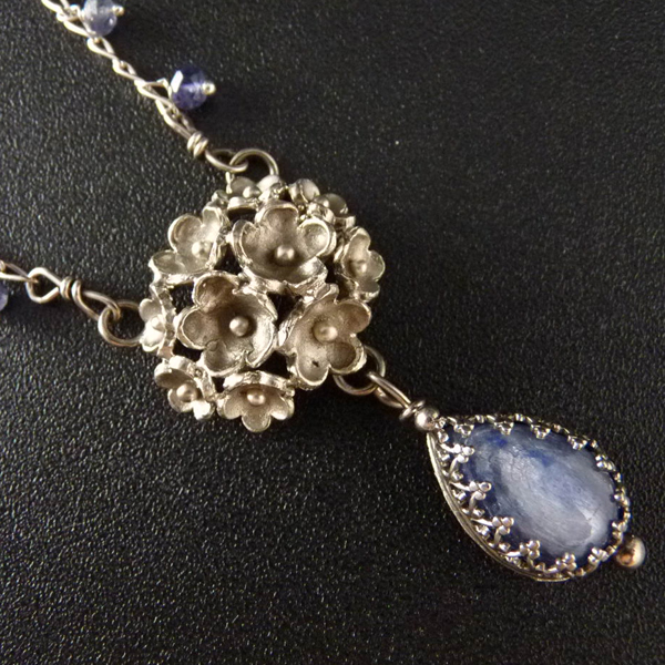 Francouzské pomněnky..amulet