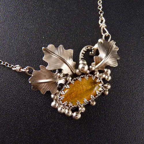 Sluneční dubový..amulet