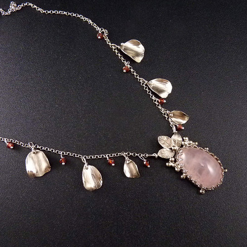 Runové rosárium..amulet