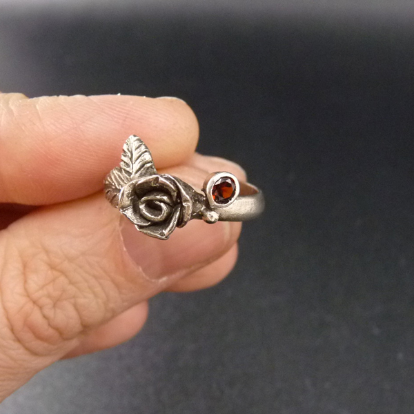 Růže z Paříže..prsten