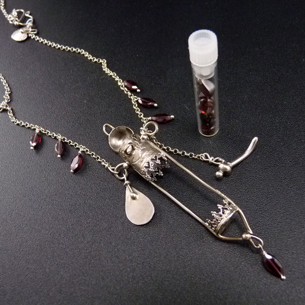 Pilšavér, vypij mě..amulet