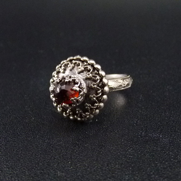 Upelkuchen, sněz mě..prsten