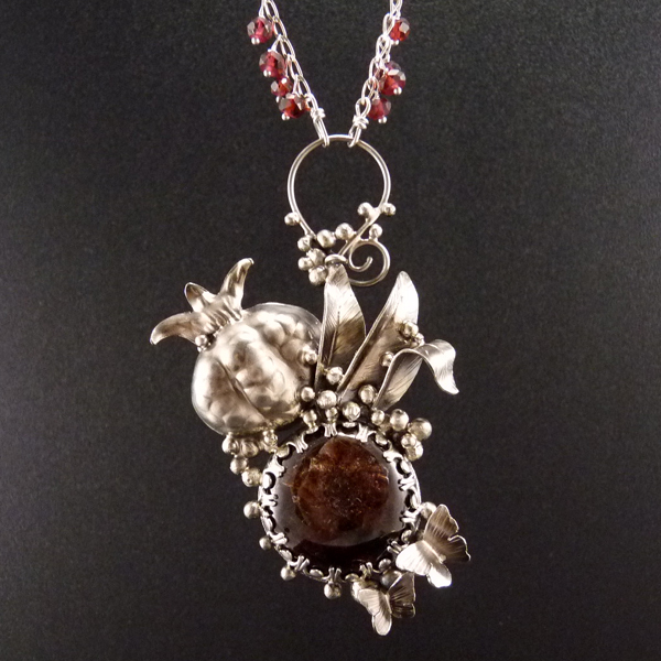 Čarovný granátovník..amulet