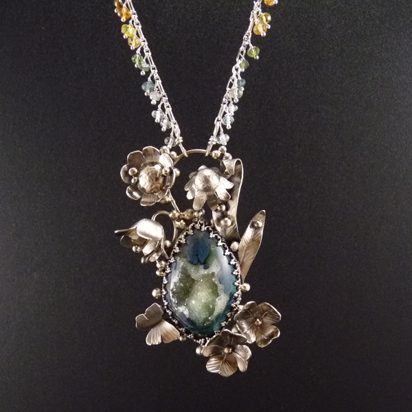 Čarovná zahrada..amulet