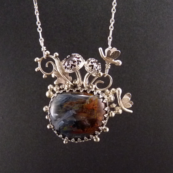 Světlušky, milovnice houbiček..amulet