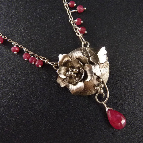 Voňavý květ mandloně..amulet