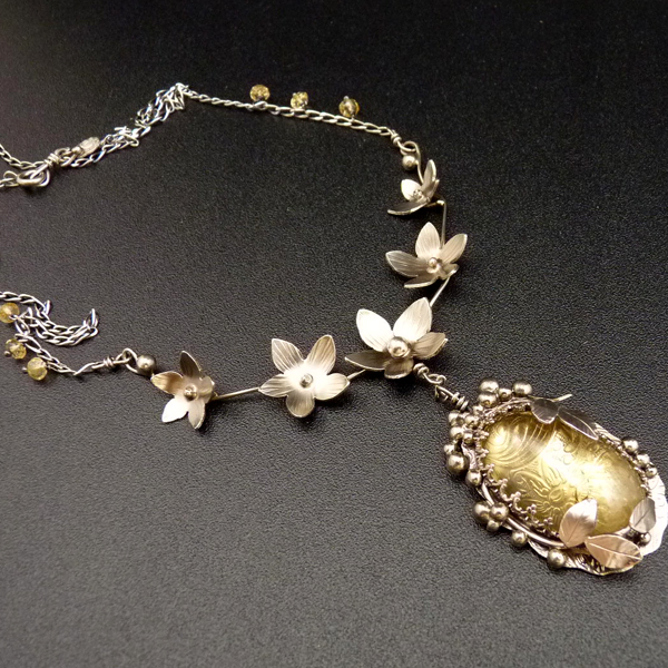 Parfum Frangipani..amulet