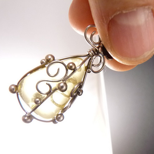 Zářivá vílí lucernička.. amulet