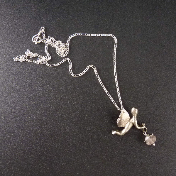 Růžový světlonoš..amulet