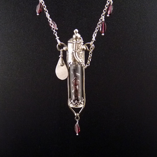 Pilšavér, vypij mě..amulet