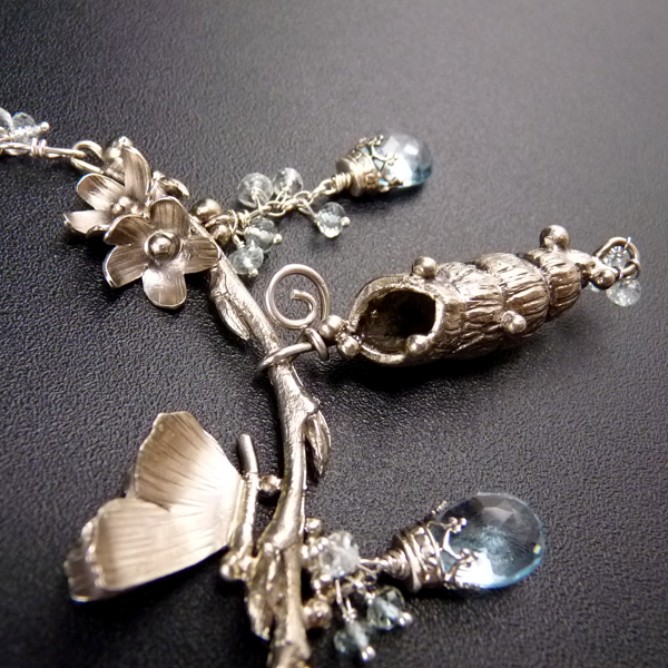 Absolemova kukla..amulet