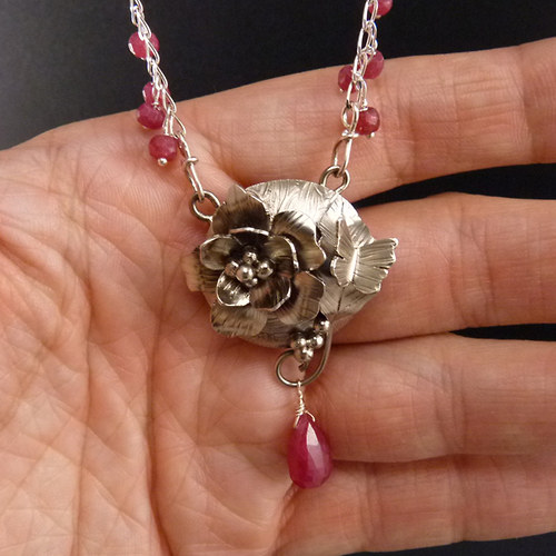 Voňavý květ mandloně..amulet