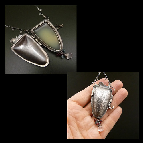 Parfémový medilonek s ptáčkem..