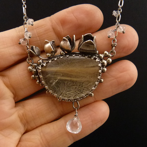 Vůně čisté frézie..amulet