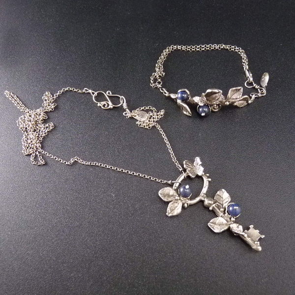 Borůvky milované Emeline..amulet