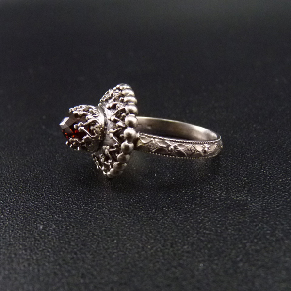 Upelkuchen, sněz mě..prsten