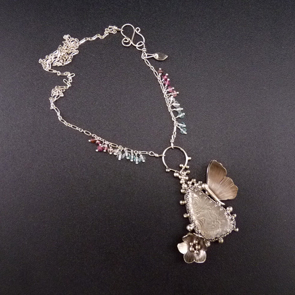 Absolem motýlem..amulet