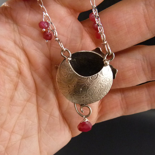 Voňavý květ mandloně..amulet
