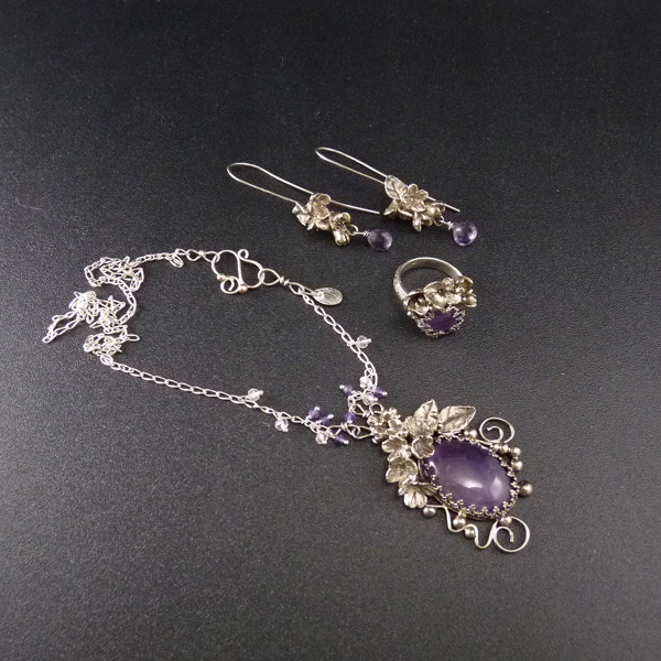 Šeřík zbožňované Amandine..amulet
