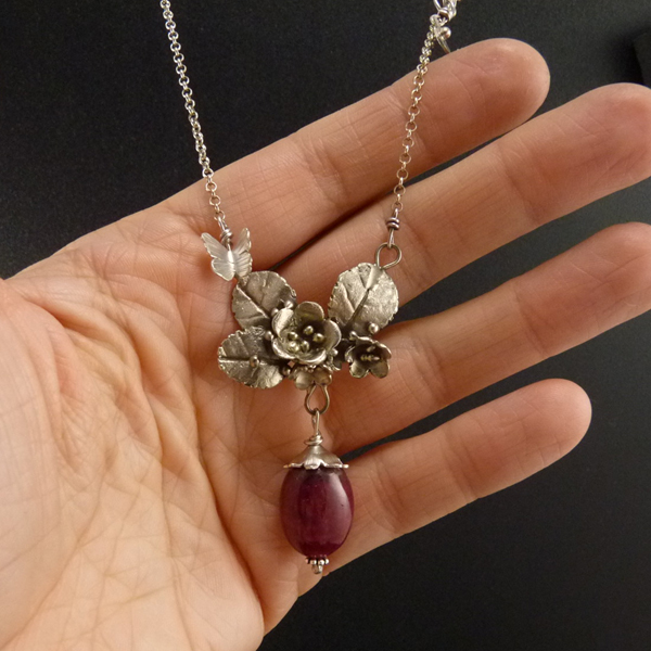 Lahodný šípkový čaj..amulet