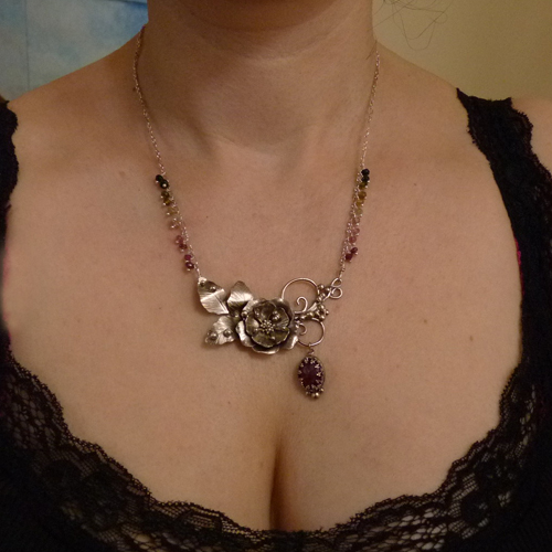 Rubínová růže..amulet