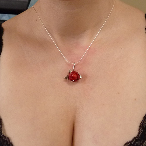 Korálová růže..amulet