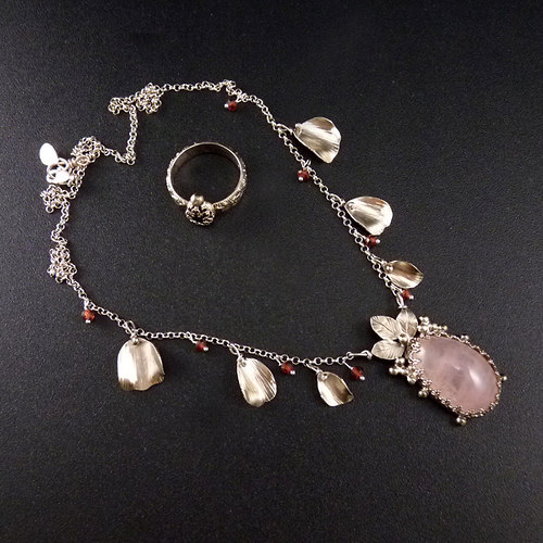 Runové rosárium..amulet