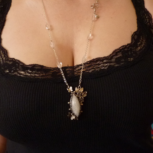 Růže pro Bohyni..amulet