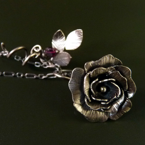 Kovářská růže..amulet