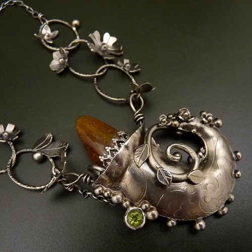 Čarovný amulet královny Mab..