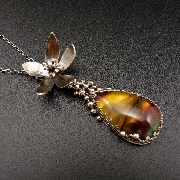 Čarovný pomerančový květ..amulet