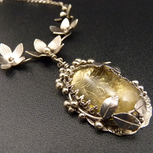 Parfum Frangipani..amulet