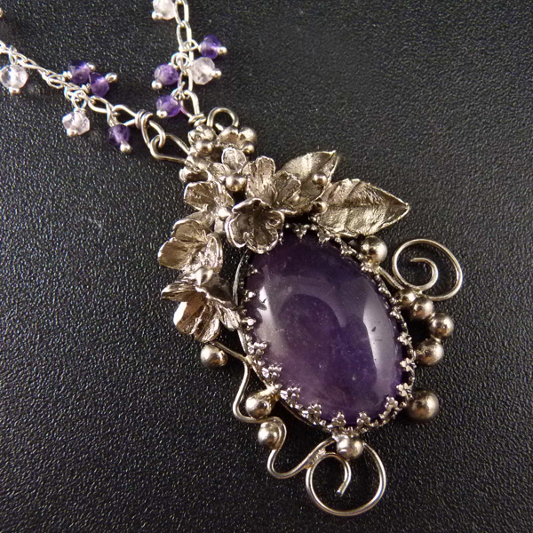 Šeřík zbožňované Amandine..amulet
