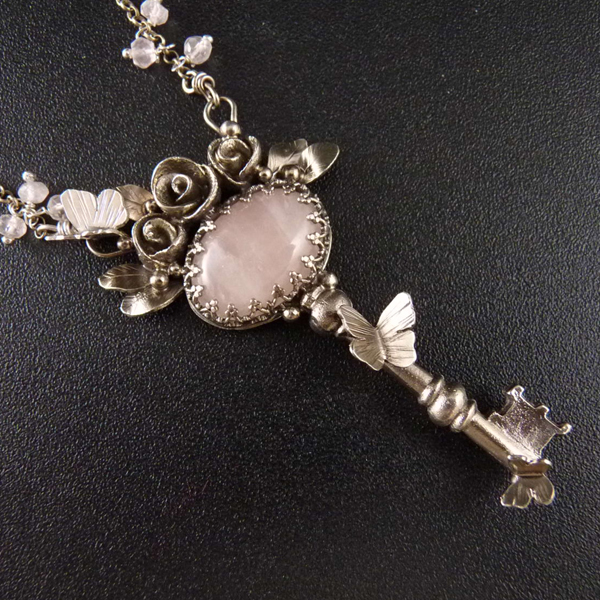 Klíč pařížského rozária..amulet