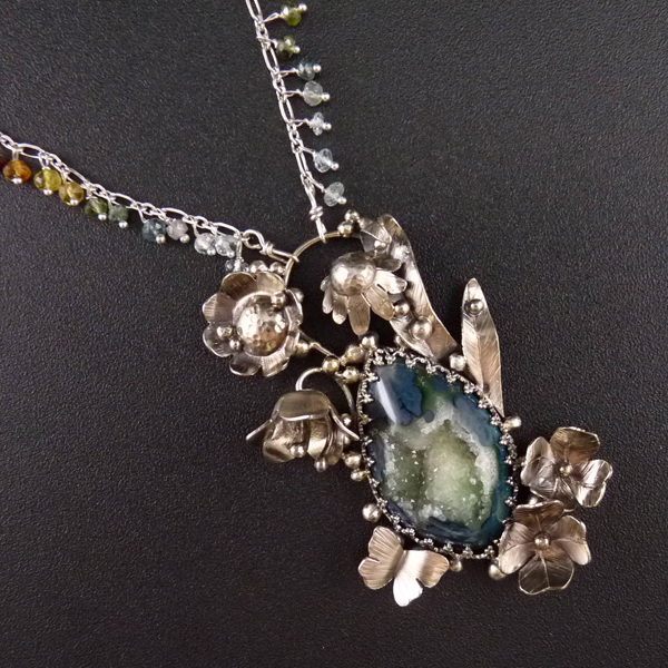 Čarovná zahrada..amulet