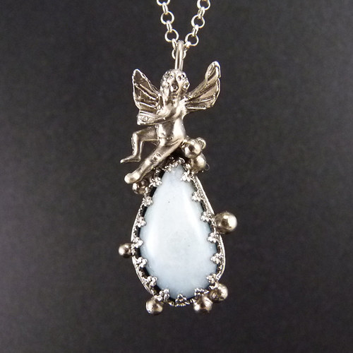 Starožitný andělíček..amulet