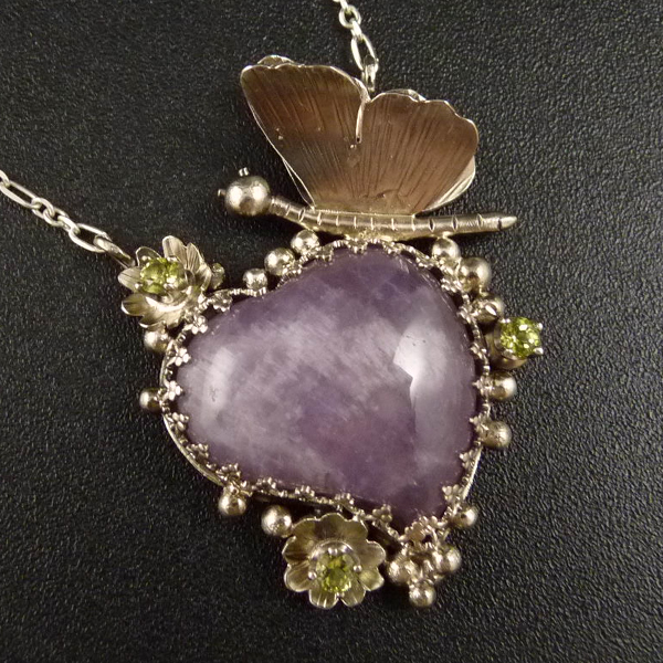 Miluju louku..amulet