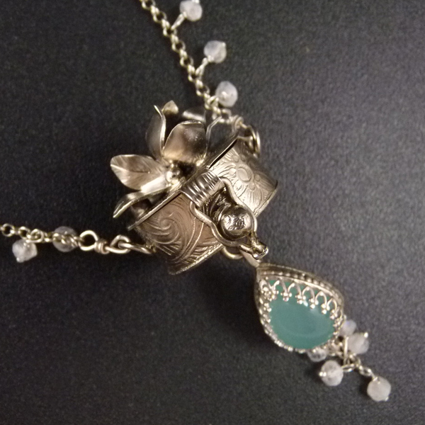 Zvoníčková vílí krabička..amulet