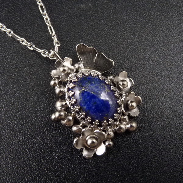 Lapisové pomněnkování..amulet