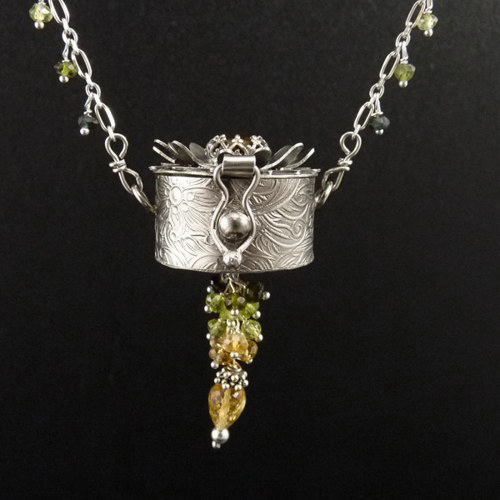 Kopretinová vílí krabička..amulet