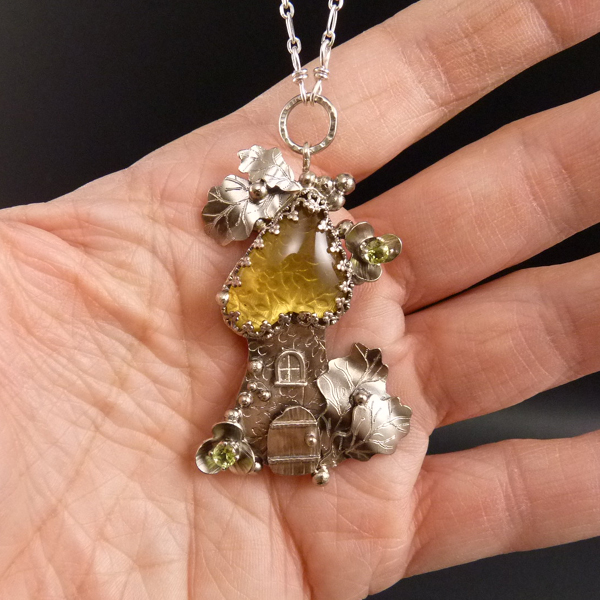 Bydlím si pod dubem..amulet