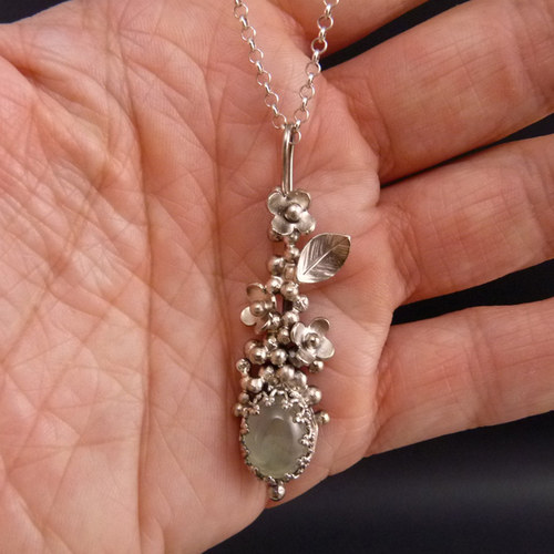 Květinová lucernička..amulet