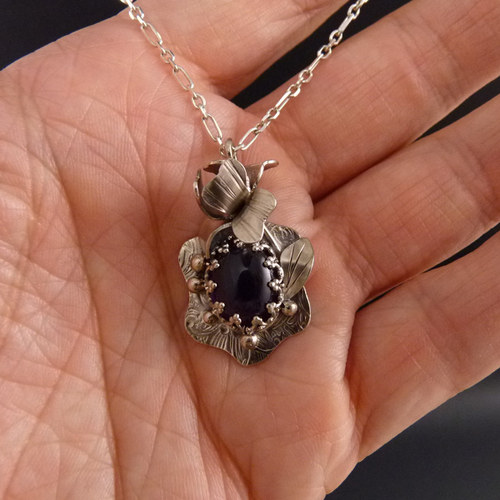 Ametystový iris..amulet