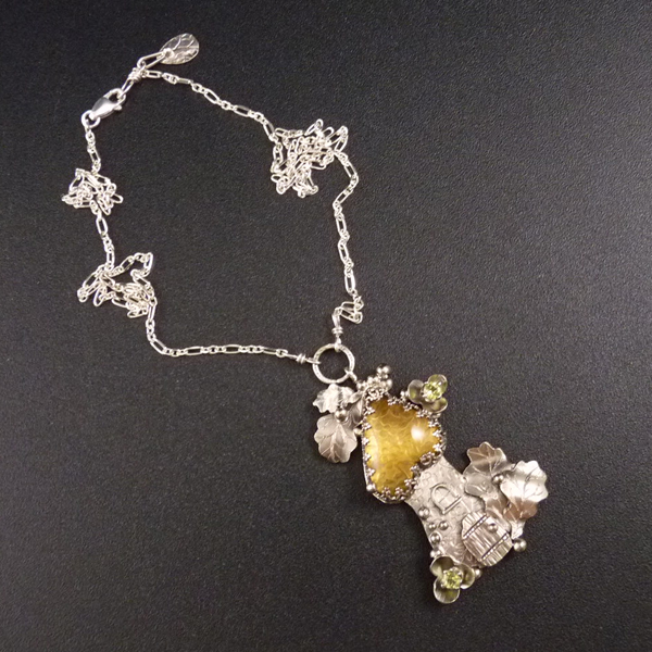 Bydlím si pod dubem..amulet