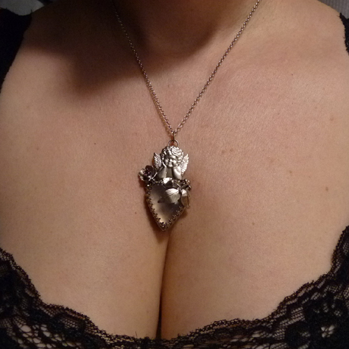Ochránce růžové zahrady..amulet